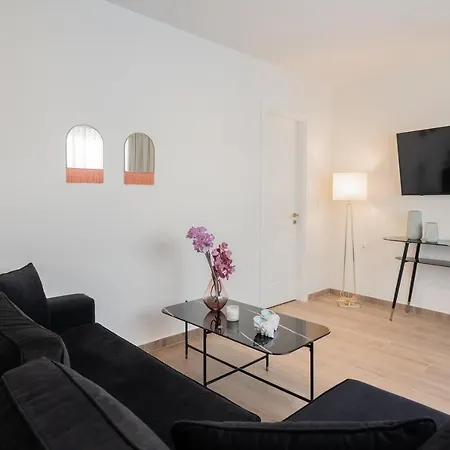 Apartment Blush & Crema